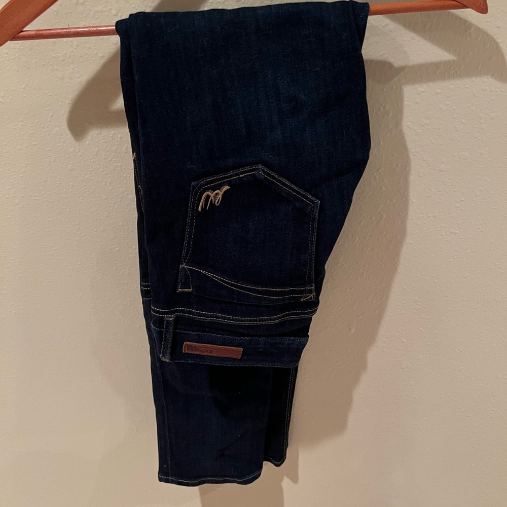 EXPRESS Straight Leg Jeans